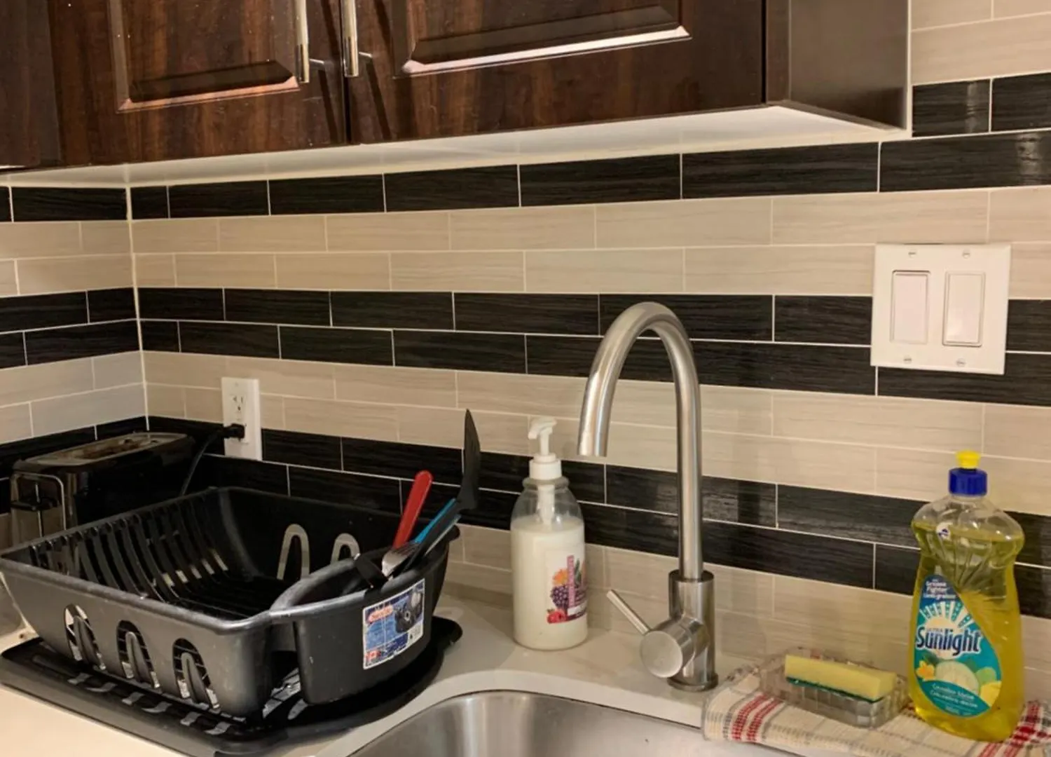 Glaive Home Toronto Guest house